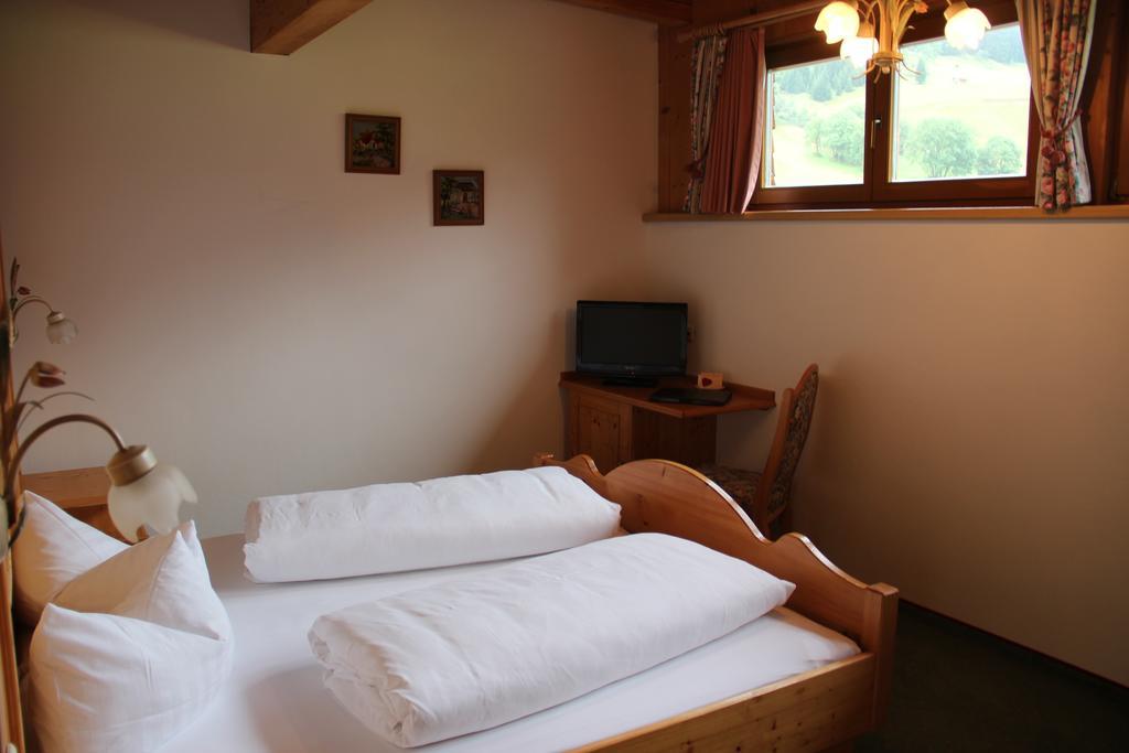 Hotel Winklerhof Holzgau Oda fotoğraf